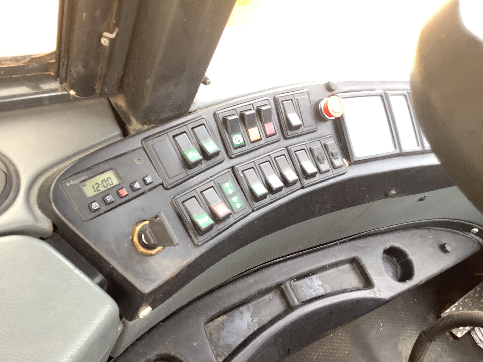 Photo - 19