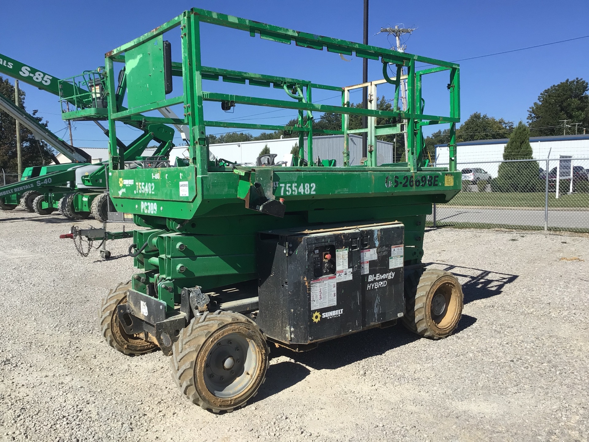 2015 Genie GS2669BE Hybrid Diesel Scissor Lift