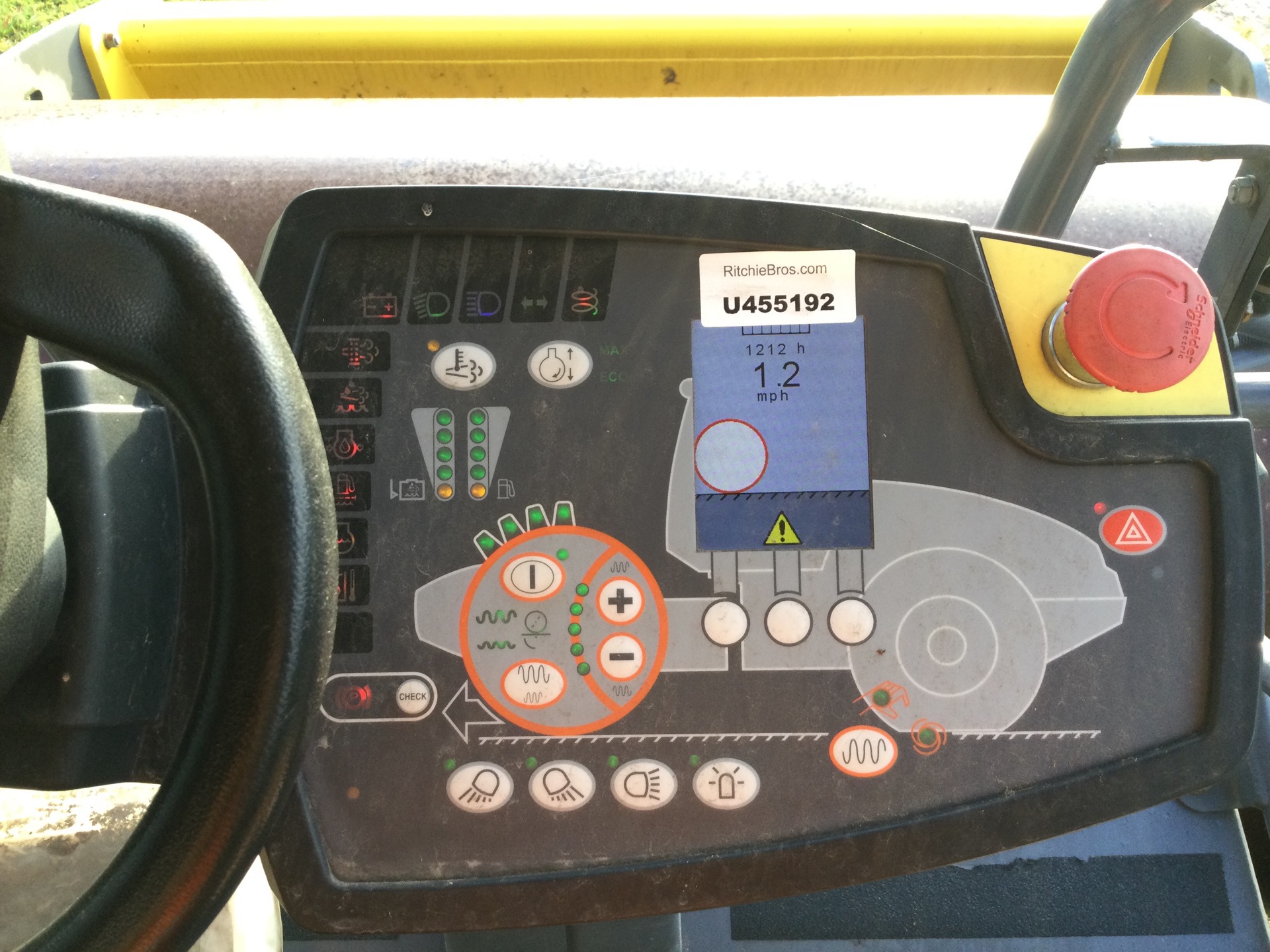 Photo - 19