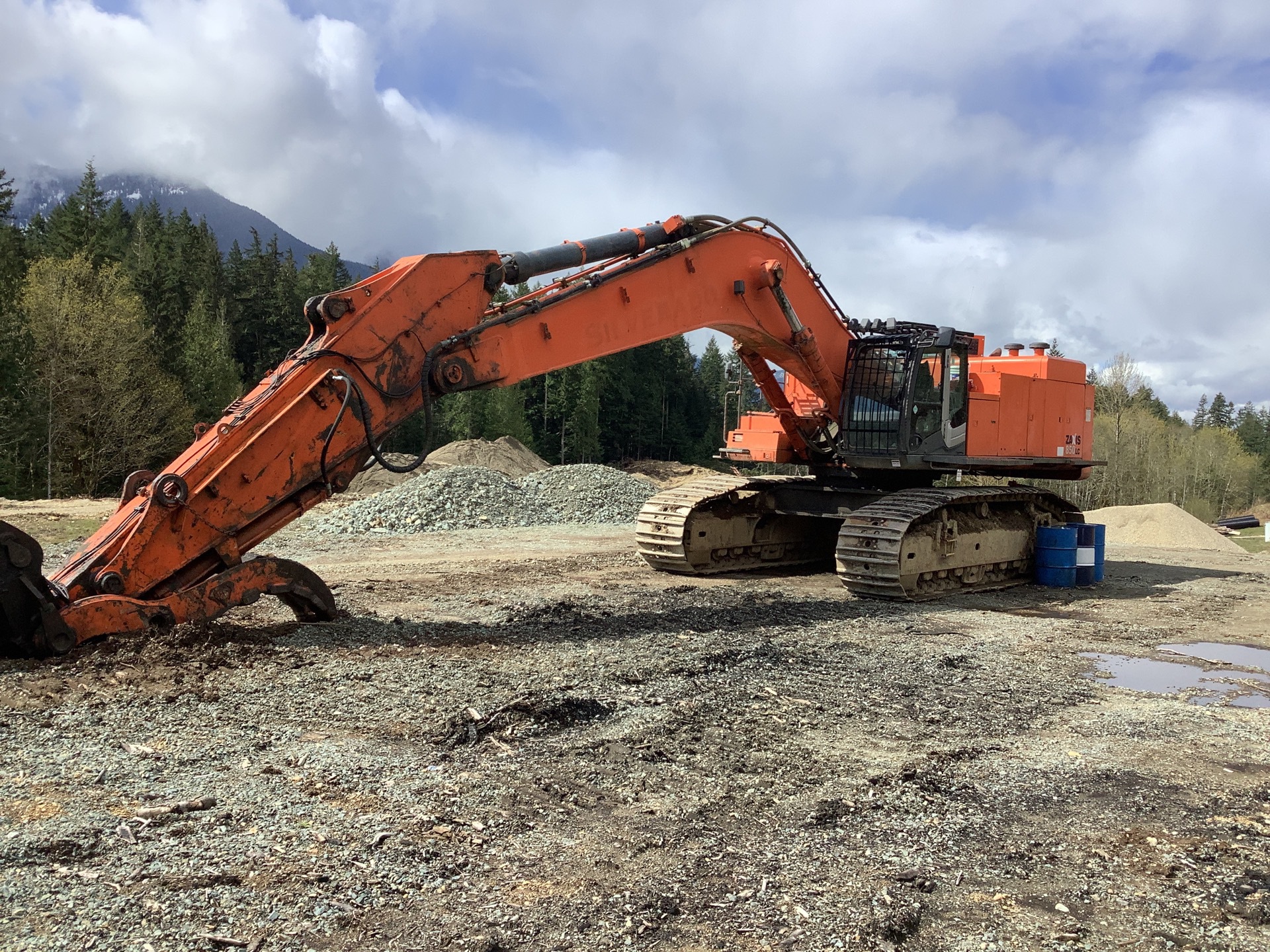 Hitachi Zaxis 850LC Tracked Excavator