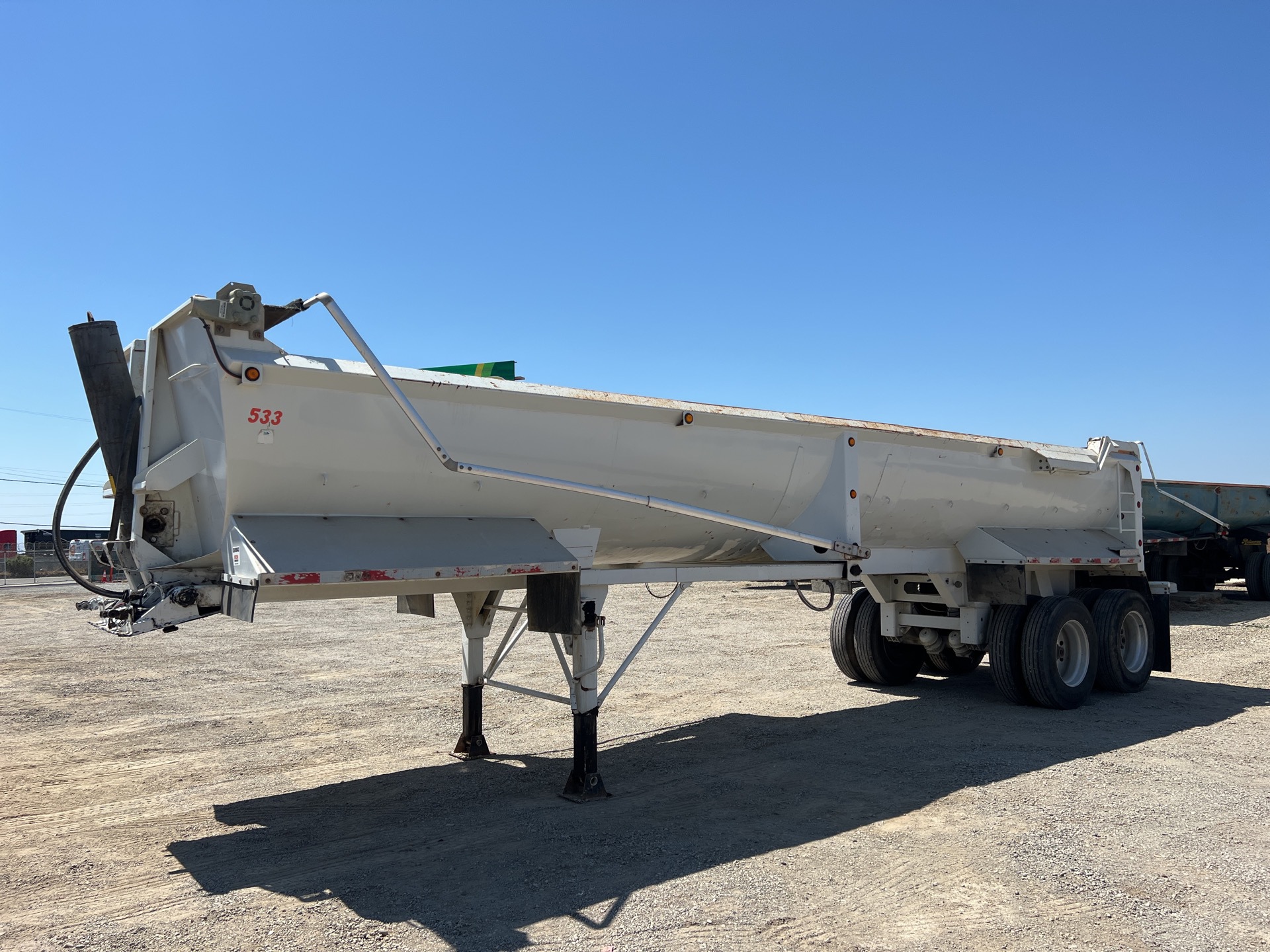 Espin 32 ft T/A End Dump Trailer