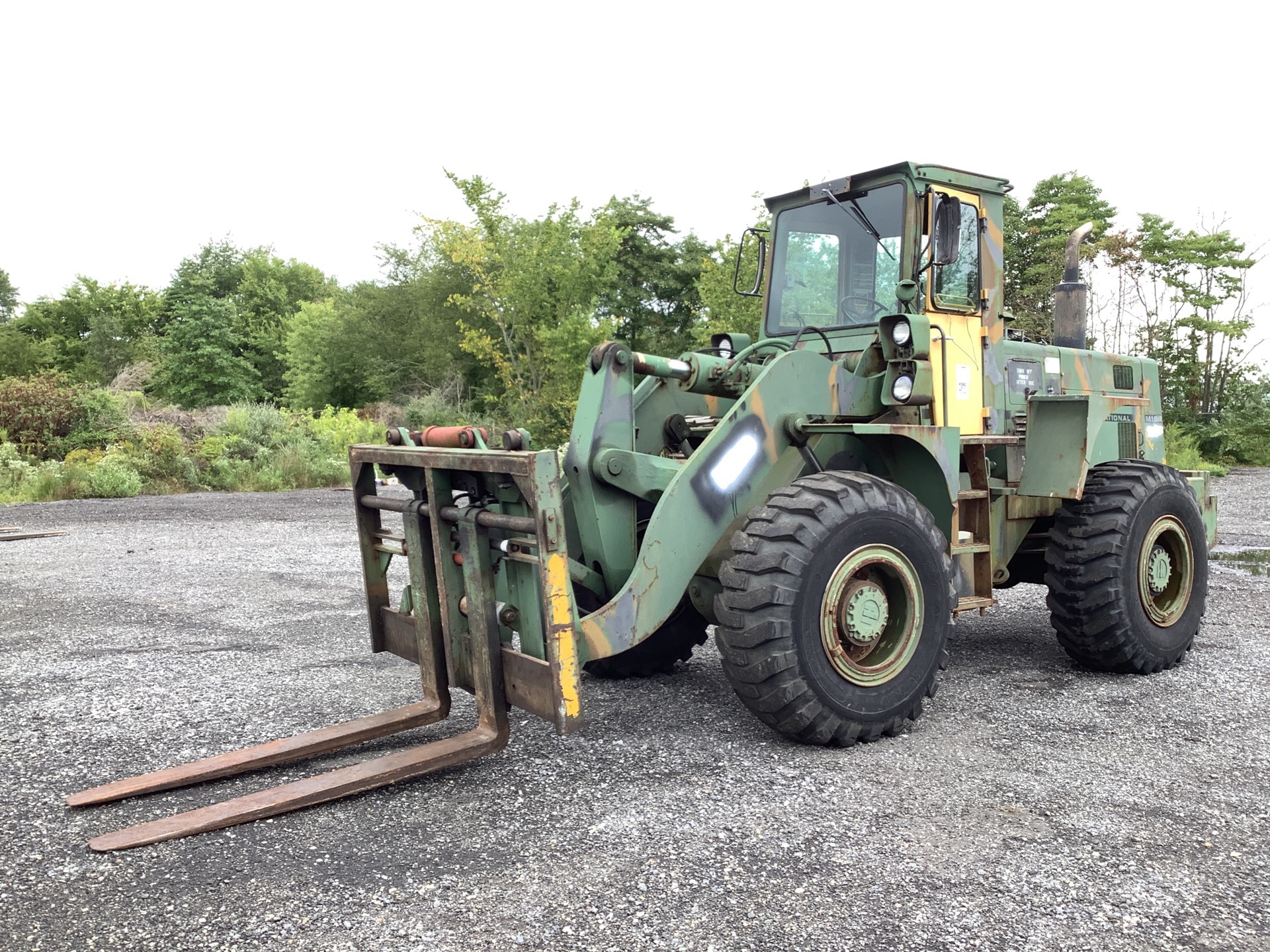 International Harvester M10A Rough Terrain Forklift