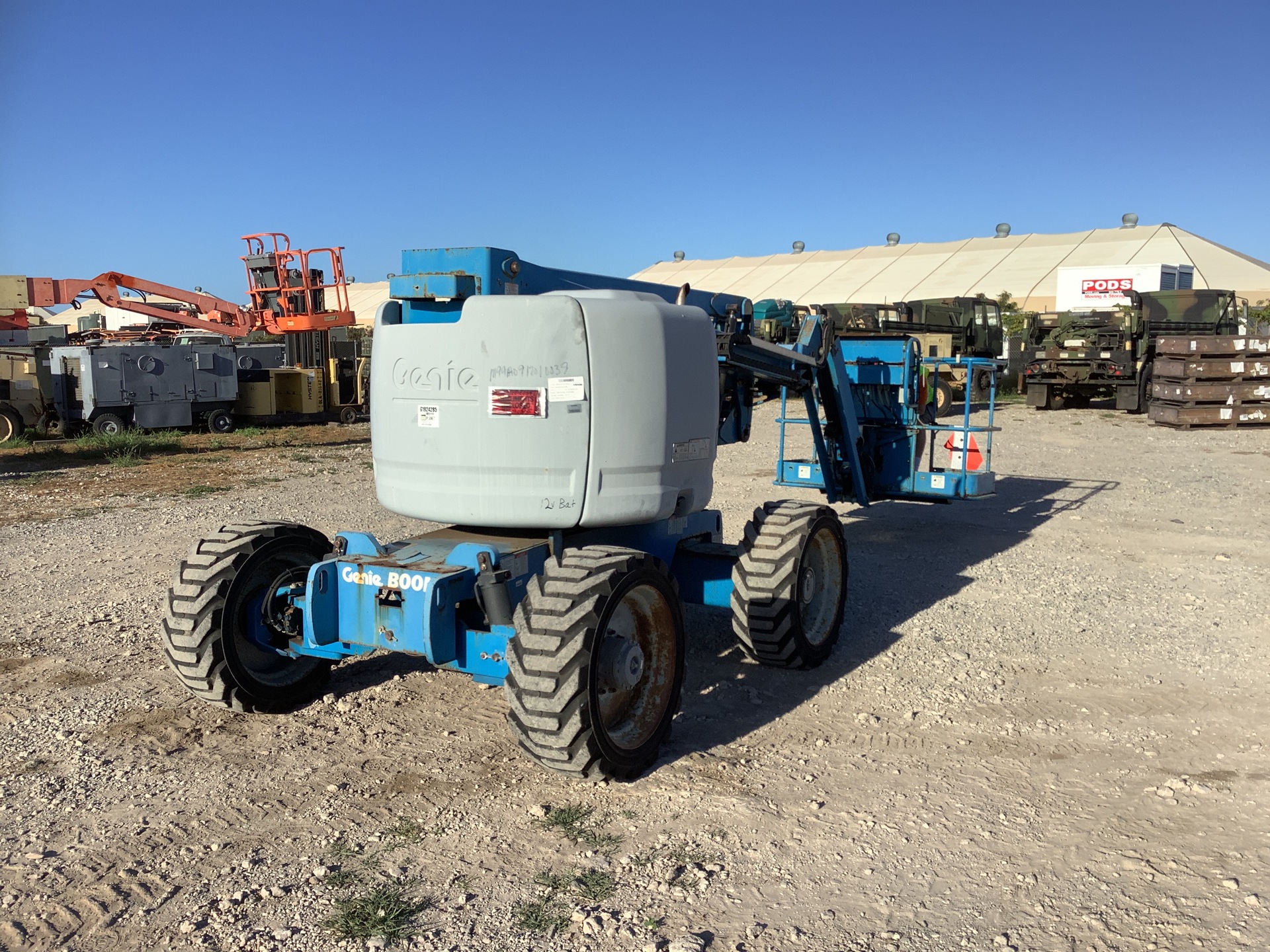 Genie Z-45/25J 4WD Dual Fuel Articulating Boom Lift