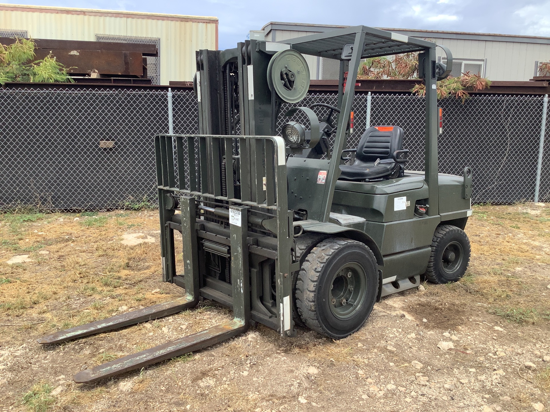 Hyster H60XM Pneumatic Tire Forklift