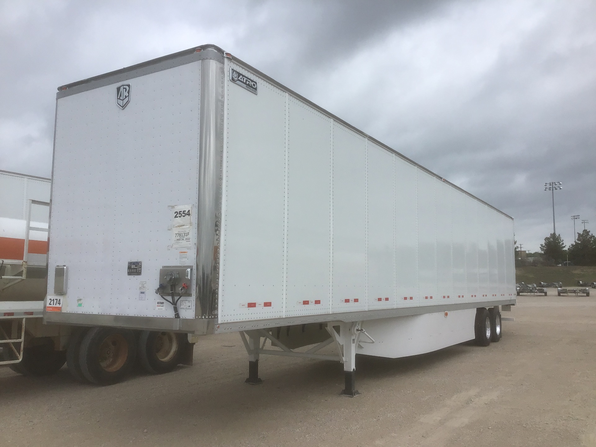 2022 Atro 51 ft T/A Van Trailer