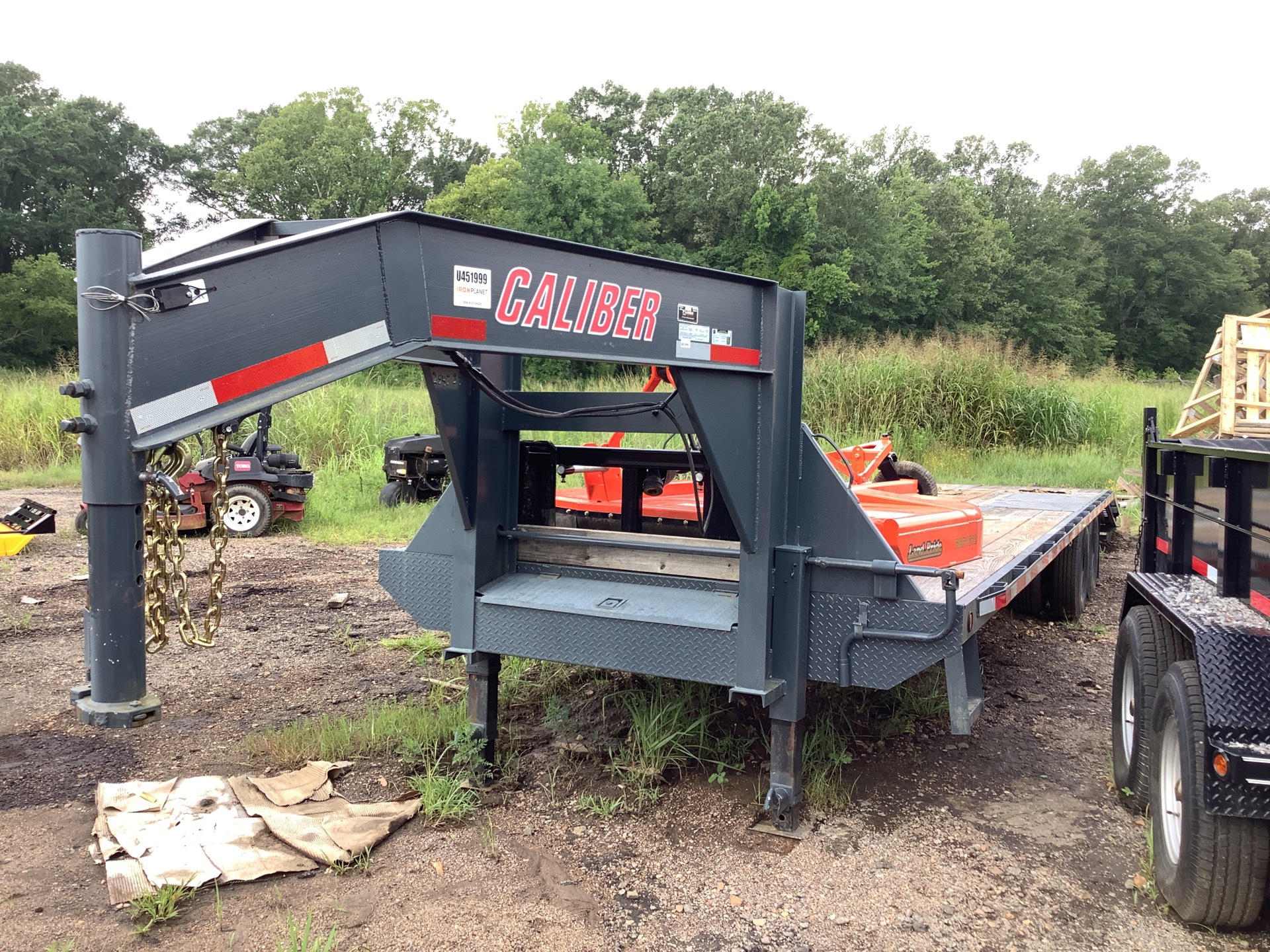 2020 Caliber GH832MST 28 ft T/A Gooseneck Equipment Trailer